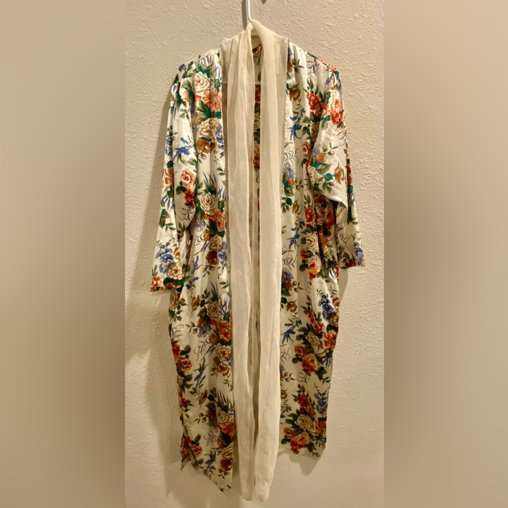 Victoria’s Secret Vintage Y2K Floral Robe Kimono Sheer Long Sleeve Size P/S